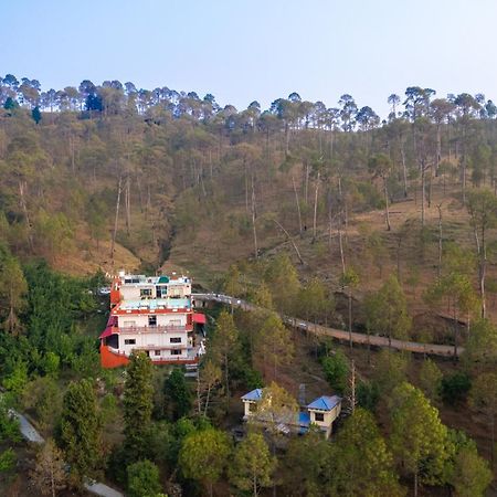 The Ranikhet Continental Hotel Ngoại thất bức ảnh