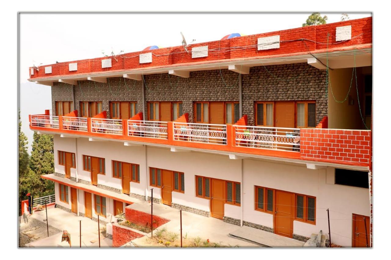 The Ranikhet Continental Hotel Ngoại thất bức ảnh