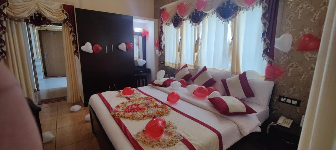 The Ranikhet Continental Hotel Ngoại thất bức ảnh